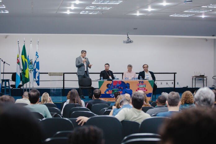 A Prefeitura de Maricá participou nesta quarta-feira (29/07) da 78ª Reunião Anual da Sociedade Brasileira para o Progresso da Ciência (SBPC), na Universidade Federal Fluminense (UFF), em Niterói.