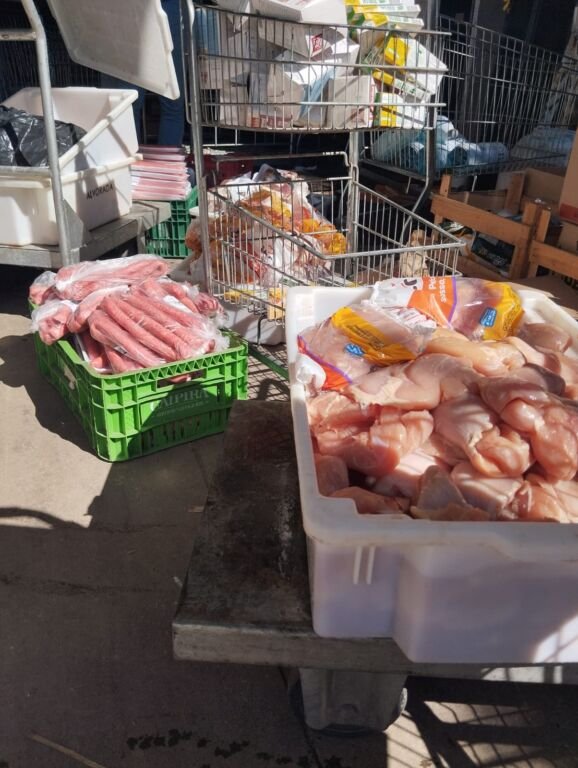 Imagem 4 A Prefeitura de Saquarema, por meio da Vigilância Sanitária Municipal, está intensificando as ações de fiscalização em mercados e supermercados de todo o município.
