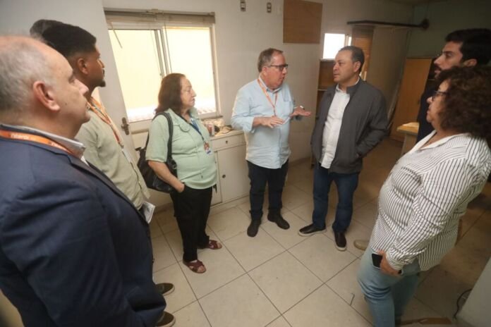 A Prefeitura de Niterói iniciou as obras da primeira Unidade Básica de Saúde (UBS) de Icaraí, na Rua Álvares de Azevedo