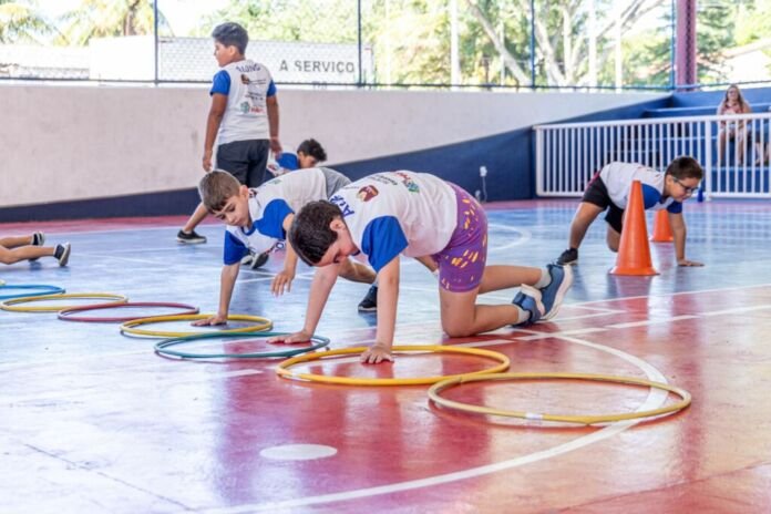 A Prefeitura de Maricá está com inscrições abertas para aulas gratuitas de 'Funcional Kids' na Arena Mumbuca