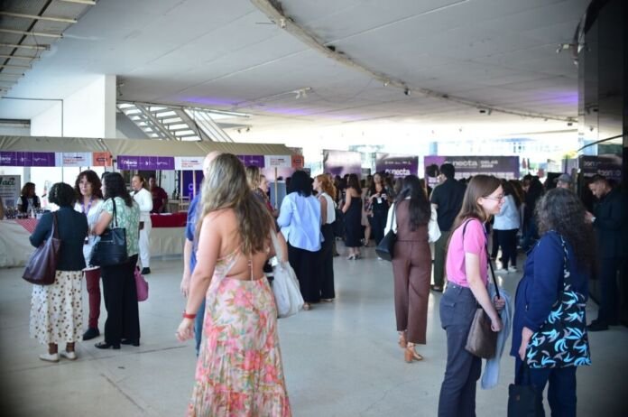 Niterói recebeu, nesta terça-feira (21), a 12ª edição do Conecta, realizada pela primeira vez no formato Conecta Delas, dedicado ao empreendedorismo feminino
