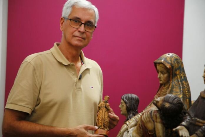 A exposição "Arte & Devoção – A Escultura Religiosa no Brasil Colonial", em cartaz no Complexo Cultural Mario Marques/Casa de Cultura Ney Alberto, em Nova Iguaçu