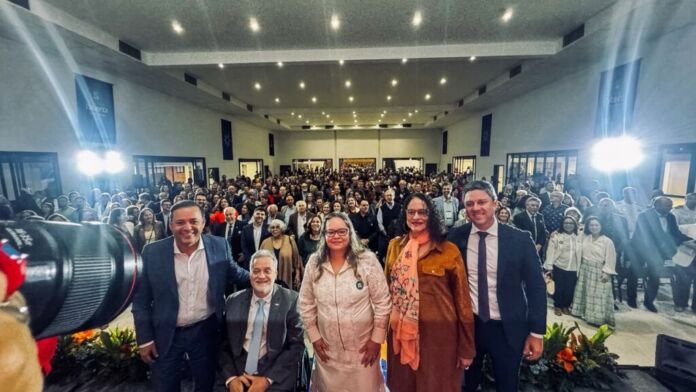 Com representantes da comunidade científica vindos de várias partes do país, a 78ª Reunião Anual da Sociedade Brasileira para o Progresso da Ciência (SBPC) foi aberta neste domingo (26), no recém-inaugurado Distrito de Inovação da Cantareira, em Niterói
