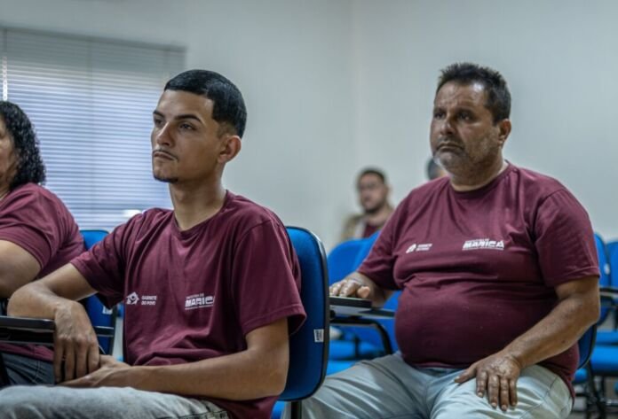 A Prefeitura de Maricá capacitou, nesta quinta-feira (30/7), as equipes do programa Gabinete do Povo para a identificação de famílias em situação de insegurança hídrica no município