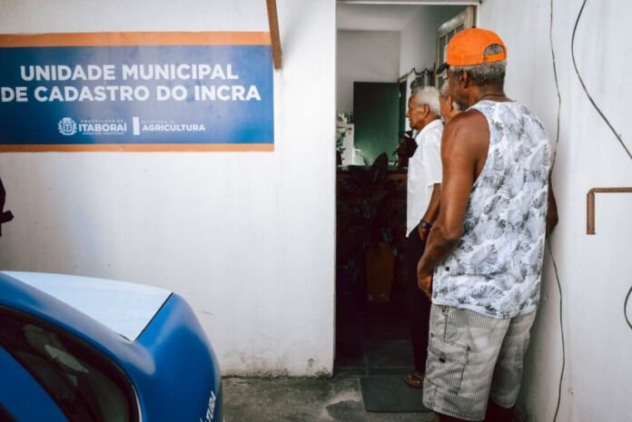 A Prefeitura de Itaboraí, por meio da Secretaria Municipal de Agricultura (SEMAGRI), está realizando o atendimento para o cadastro e regularização relacionados ao Imposto sobre a Propriedade Territorial Rural (ITR).