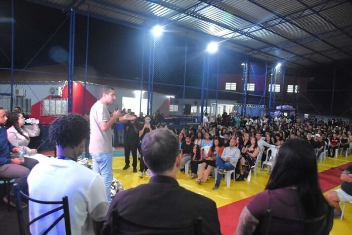 55433233339_a472e4e210_c A Prefeitura de Maricá promoveu, na quinta-feira (30/07), a formatura de cerca de 400 alunos da Casa da Juventude de Inoã