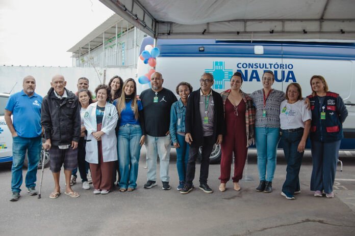 55459315118_78d5063219_c A Prefeitura de Maricá entregou, na quinta-feira (13), uma nova van adaptada para intensificar as ações do programa Consultório na Rua