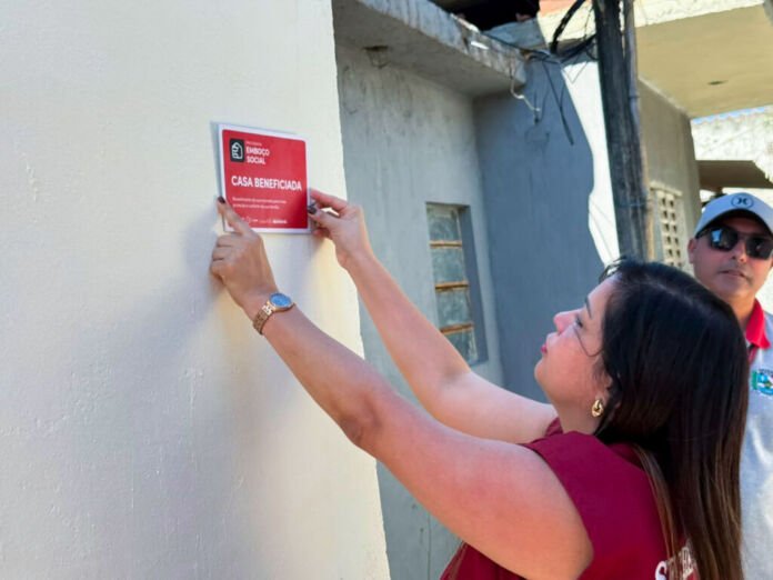 55472726215_1d4ff3c26c_o A Prefeitura de Maricá entregou nesta terça-feira (18/8) sete casas revitalizadas pelo programa Emboço Social, beneficiando famílias de Ubatiba e Inoã