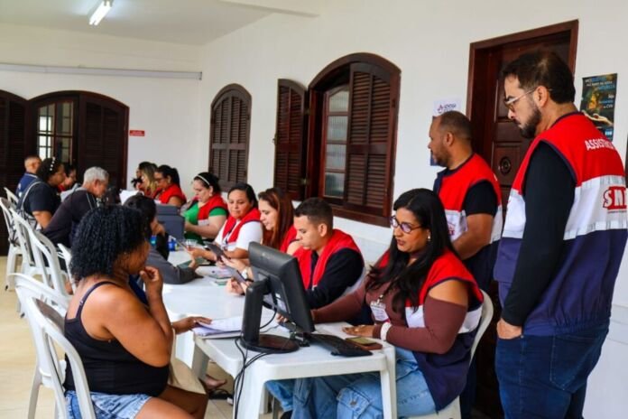 A Prefeitura de Maricá realizou neste sábado (22/08) um novo mutirão de atualização do Cadastro Único (CadÚnico) no Centro de Referência de Assistência Social (CRAS) do Bosque Fundo, em Inoã