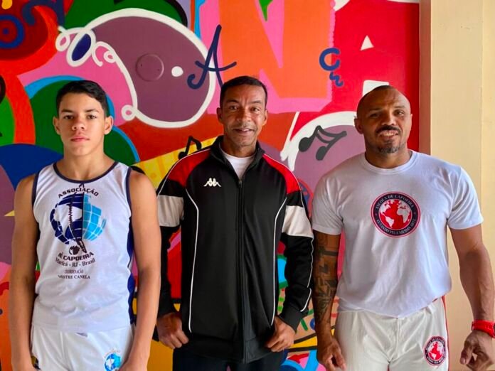 IMG_3111.JPG Maricá terá dois representantes na primeira seleção brasileira de capoeira competitiva, que reúne cerca de 70 atletas convocados para disputar o Pan-Americano da modalidade, em dezembro, em Lima, capital do Peru