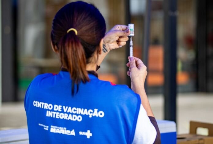 A Prefeitura de Maricá segue com a Campanha de Multivacinação, que busca ampliar a cobertura vacinal e facilitar o acesso da população às vacinas de rotina.