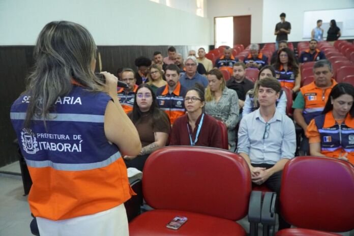 A Prefeitura de Itaboraí avançou, nesta quinta-feira (20/08), na construção do Plano Local de Ação Climática (PLAC), iniciativa que tem como objetivo estabelecer estratégias para que o município esteja preparado para prevenir, reduzir e responder aos impactos das mudanças climáticas