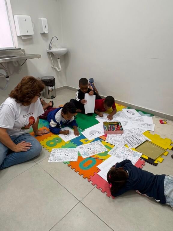 Crianças e adolescentes de Niterói participaram, neste sábado (22), do Dia D da Campanha Nacional de Multivacinação