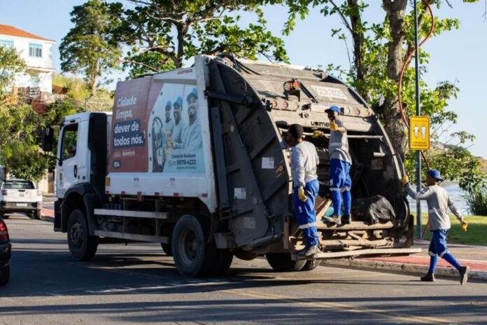 Foto - Elsson Campos (2) A Prefeitura de Maricá divulgou o cronograma atualizado de coleta de lixo doméstico nos bairros da cidade