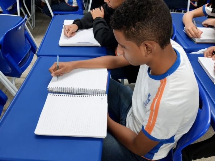 Estreante no Concurso Literário da Arcádia Iguaçuana, a rede municipal de Nova Iguaçu já chegou ao topo da disputa