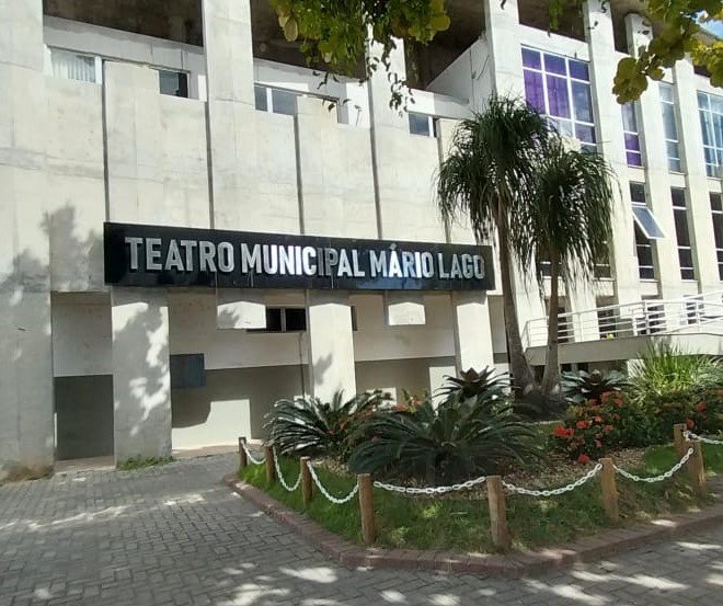 O Teatro Municipal Mário Lago, em Saquarema, abre ao público, nos dias 12 e 13 de setembro (sábado e domingo), respectivamente, os espetáculos “Casou? Ferrou!” e “Romeu e Julieta, Cordel de Ariano Suassuna”.