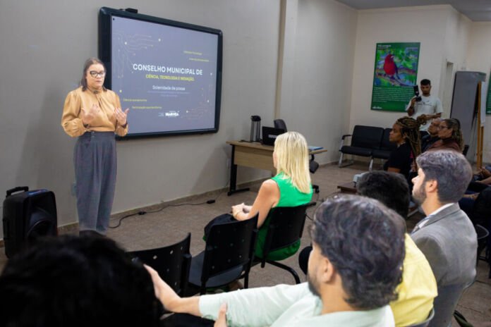 A Prefeitura de Maricá realizou, na segunda-feira (19/10), a posse dos 44 membros do novo Conselho Municipal de Ciência, Tecnologia e Inovação (COMCTI), no Território do Futuro, no Flamengo.