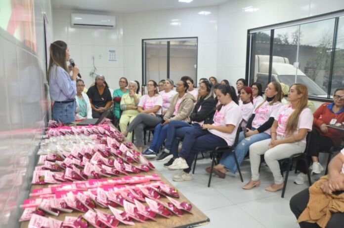 A Prefeitura de Maricá realizou, nesta segunda-feira (26/10), uma programação especial do Outubro Rosa voltada a colaboradoras, pacientes e acompanhantes no Hospital Municipal Conde Modesto Leal (HMCML) e no Centro Materno Infantil (CMI).