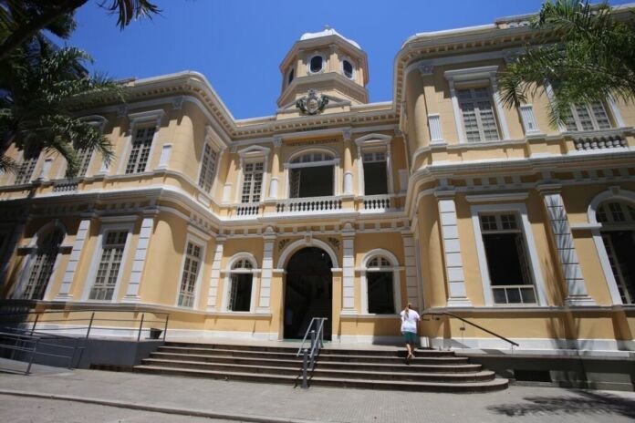 SMF A Prefeitura de Niterói, por meio da Secretaria Municipal de Fazenda (SMF), dará mais um passo na modernização dos serviços oferecidos aos contribuintes