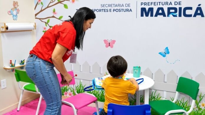 A Prefeitura de Maricá já registrou 551 atendimentos no Espaço Brincarte desde a inauguração da sala, em abril deste ano.