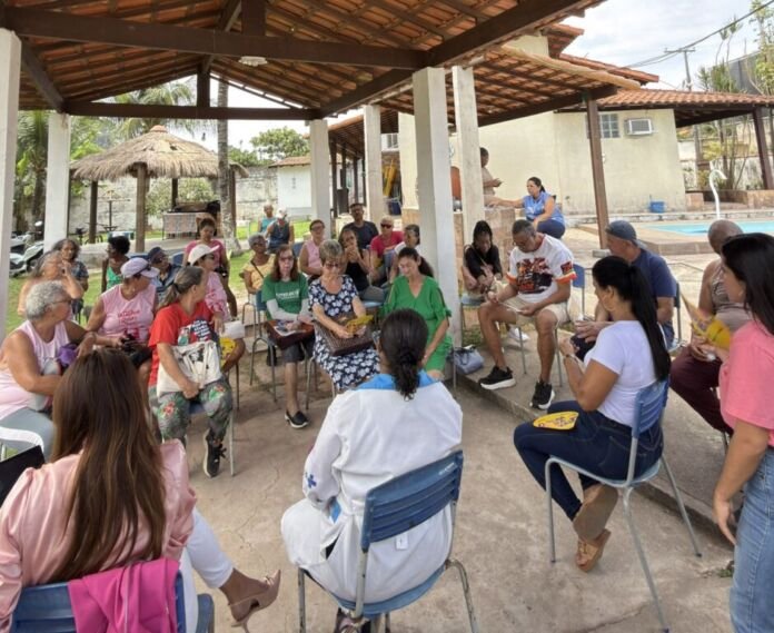 A Prefeitura de Maricá realizou uma ação do Outubro Rosa na Casa da Terceira Idade de Bambuí na quarta-feira (14/10)