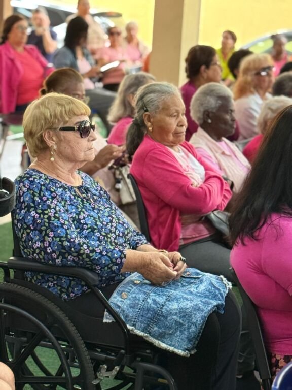 A Prefeitura de Maricá realizou, na terça-feira (20/10), uma palestra sobre o Outubro Rosa na Casa da Terceira Idade do Centro