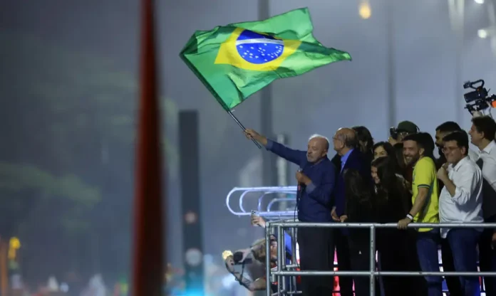 Políticos de várias partes do mundo continuam se manifestando, após a reeleição do presidente Luiz Inácio Lula da Silva